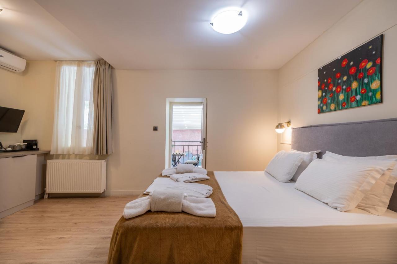 Plaka Arch Suites Афіни Екстер'єр фото