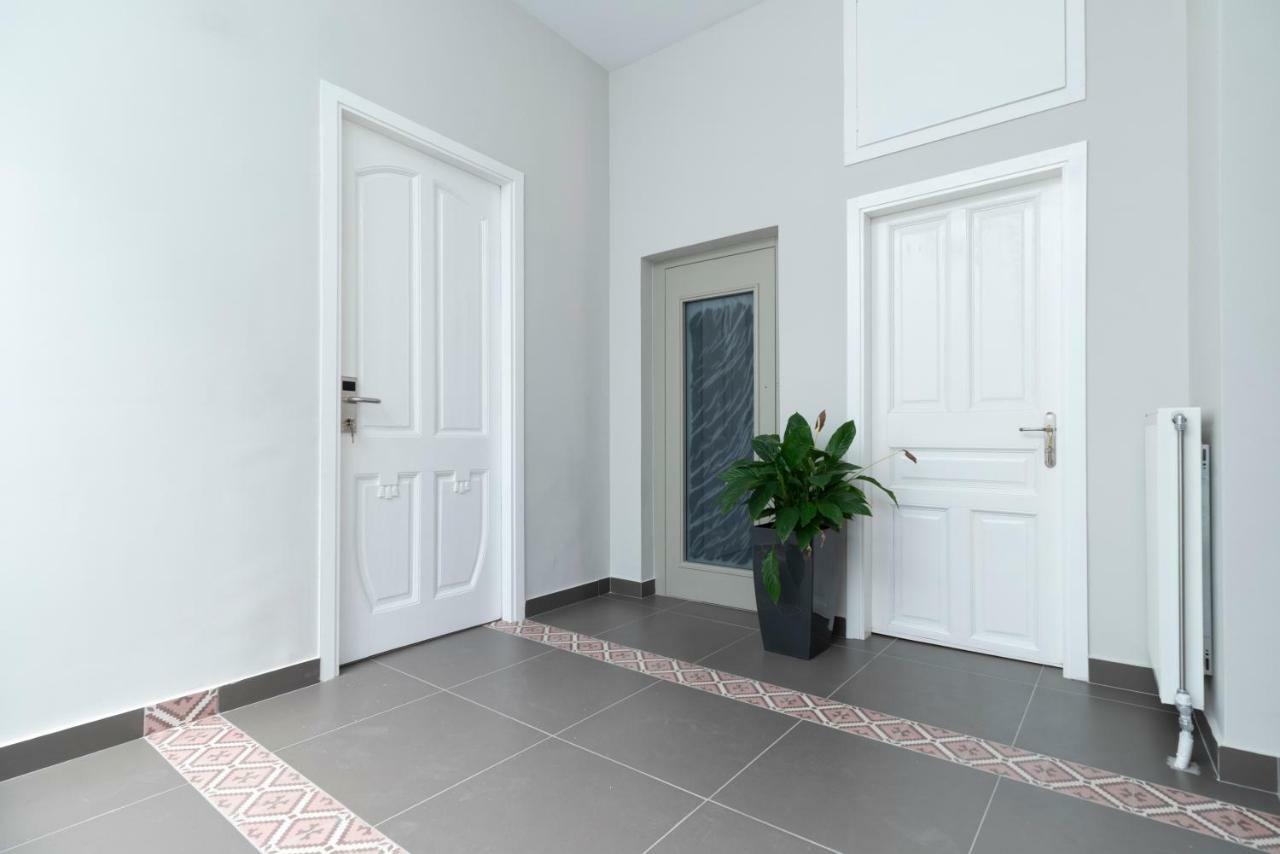 Plaka Arch Suites Афіни Екстер'єр фото